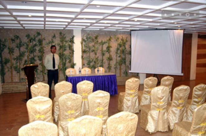 Hotel Radiance Bhilwara Экстерьер фото